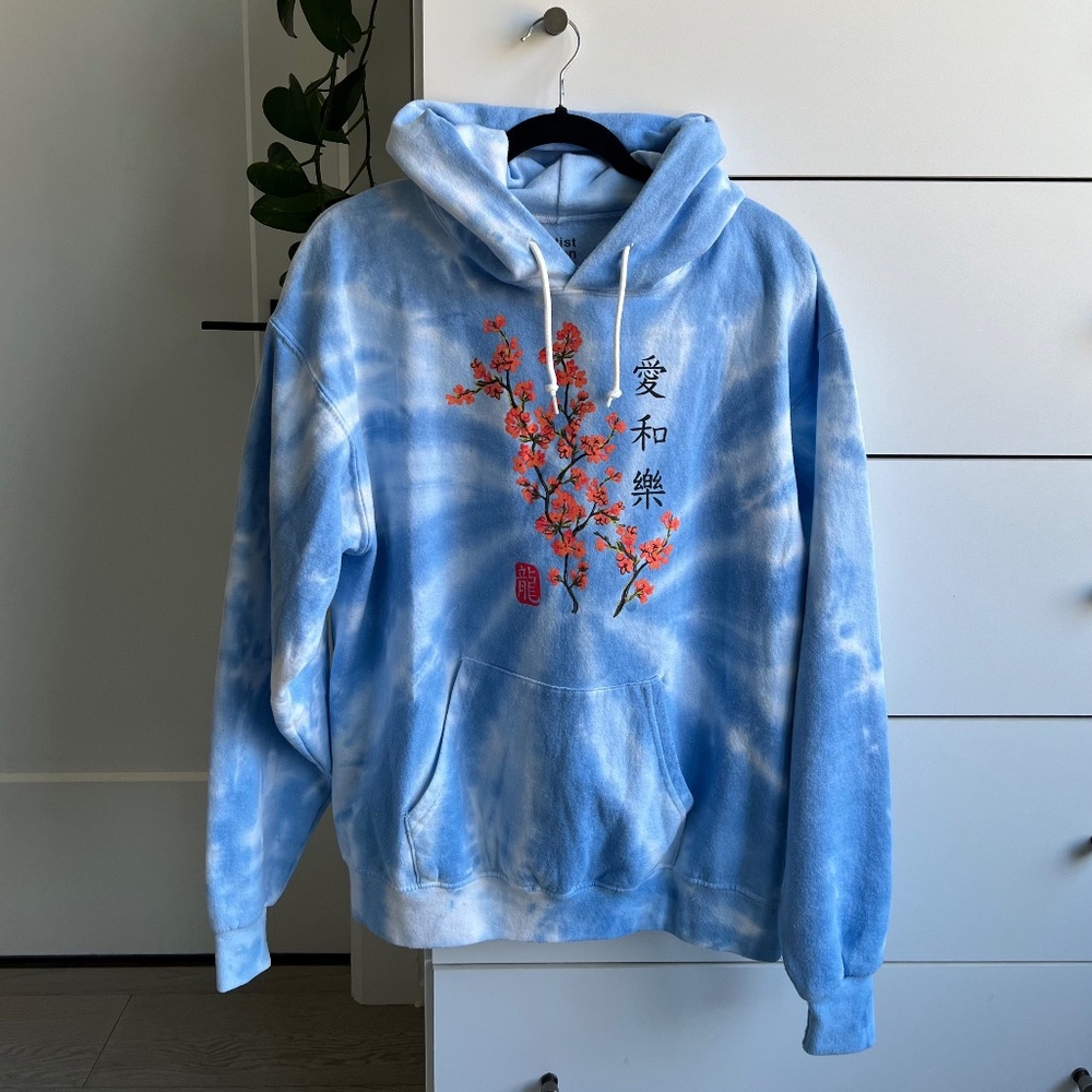Light Blue and White Tie-Dye Artist Union Clothing Co. Hoodie (Size: M)